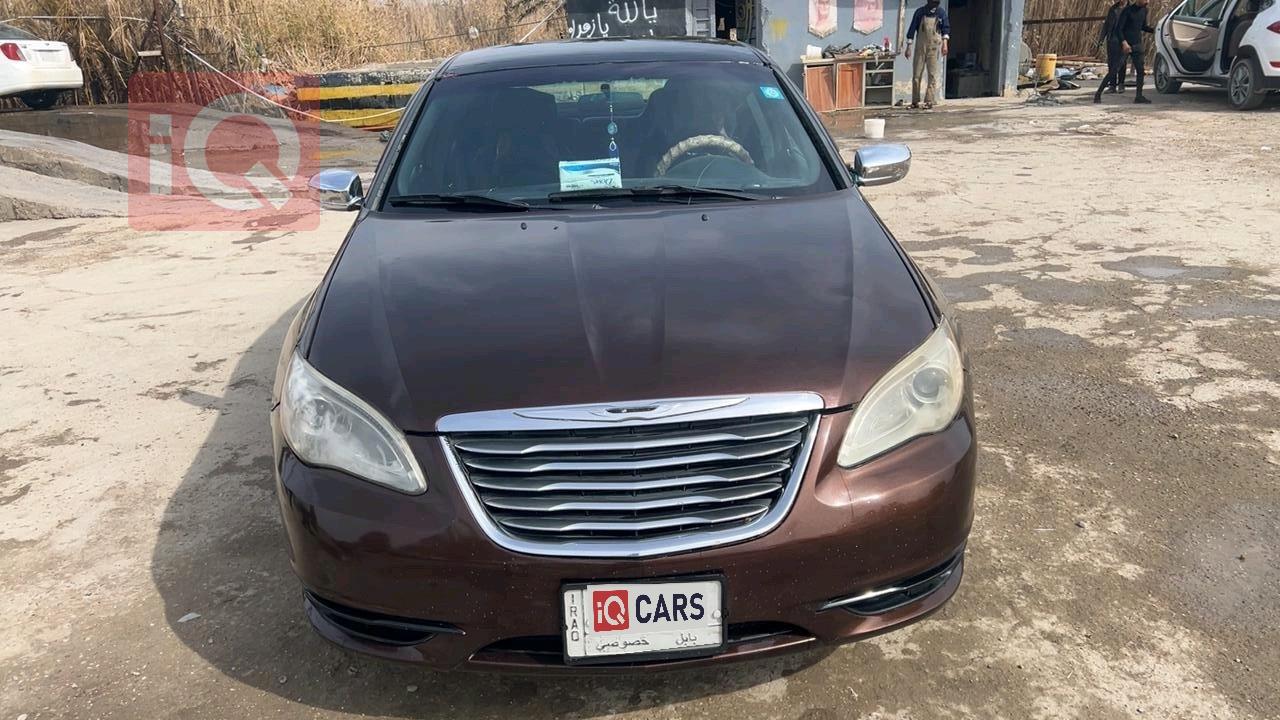 Chrysler 200